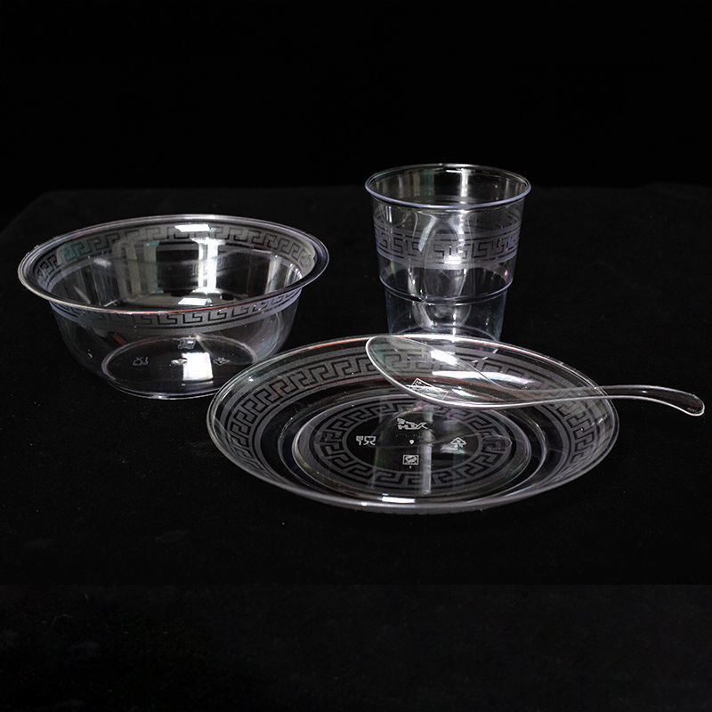 批发一次性水晶餐具套装碗筷碟杯子勺四件套航空加厚硬质塑料餐具