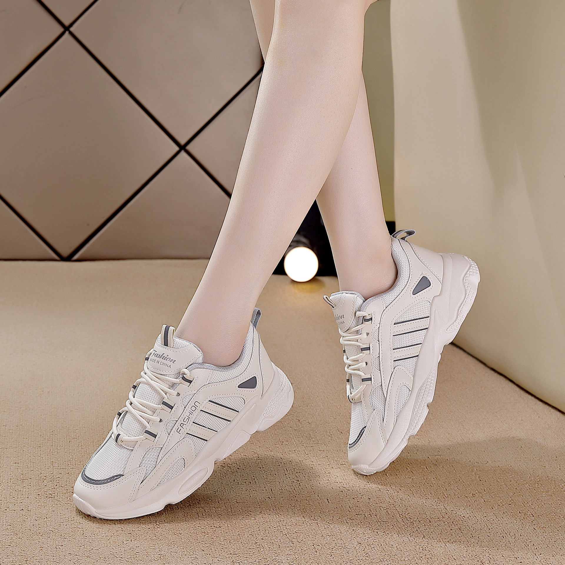 2022春季韩版潮运动鞋女新款透气学生休闲鞋女ins潮轻便舒适女鞋