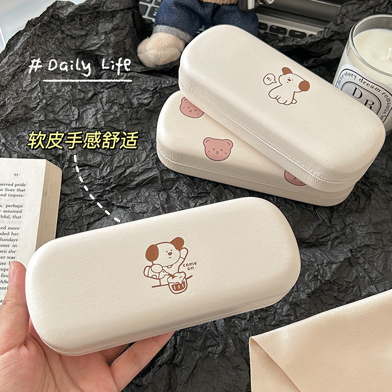 Cute Cartoon Glasses Case Portable Anti-Pressure Lightweight 2023 New Girl Student Sense Myopia Glasses Storage Large Capacity