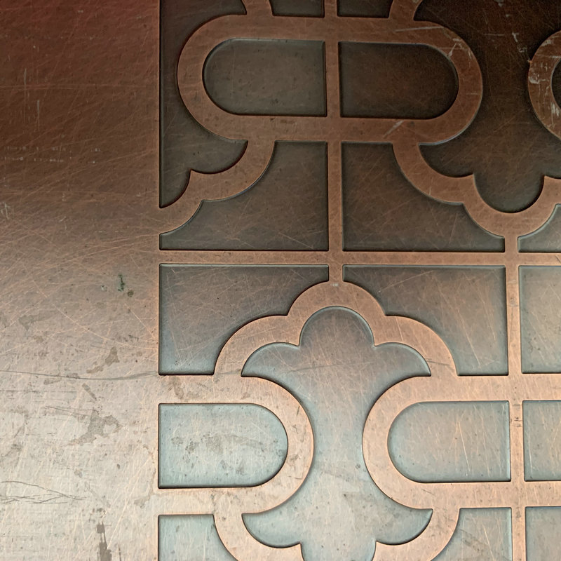 雕刻黄铜板来图加工 黄铜板激光切割 铜板装饰蚀刻图案加工