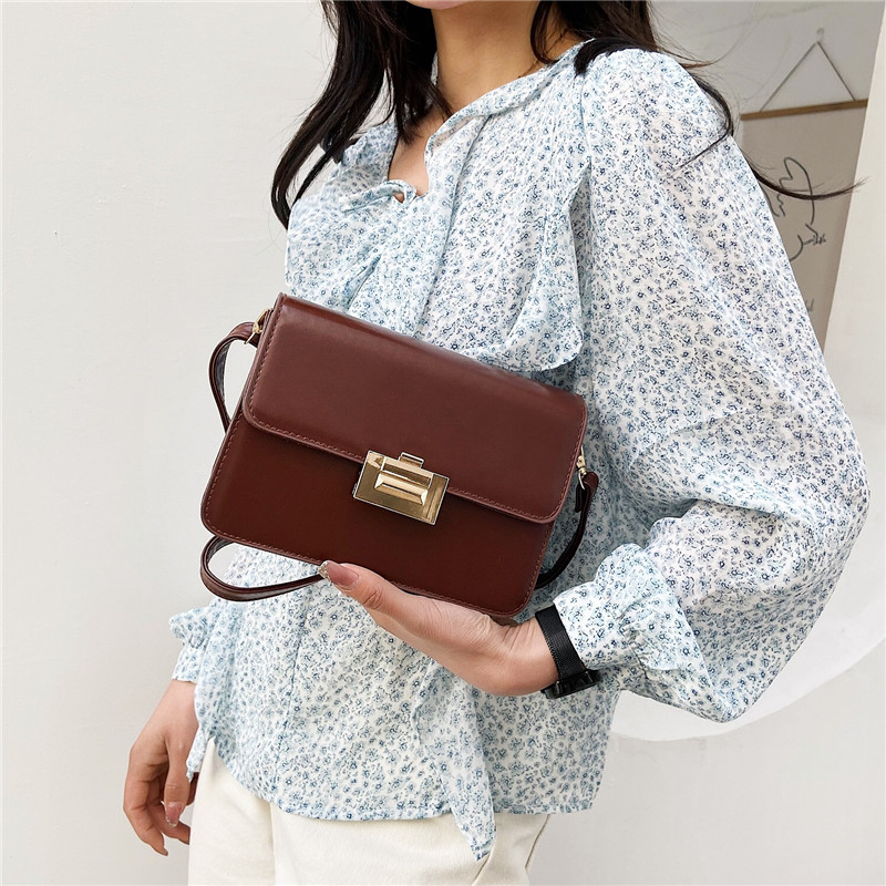 2021 New European and American Fashion Pu Simple Solid Color Lock File Holder Small Square Bag Shoulder Messenger Bag Fashion Women's Bag