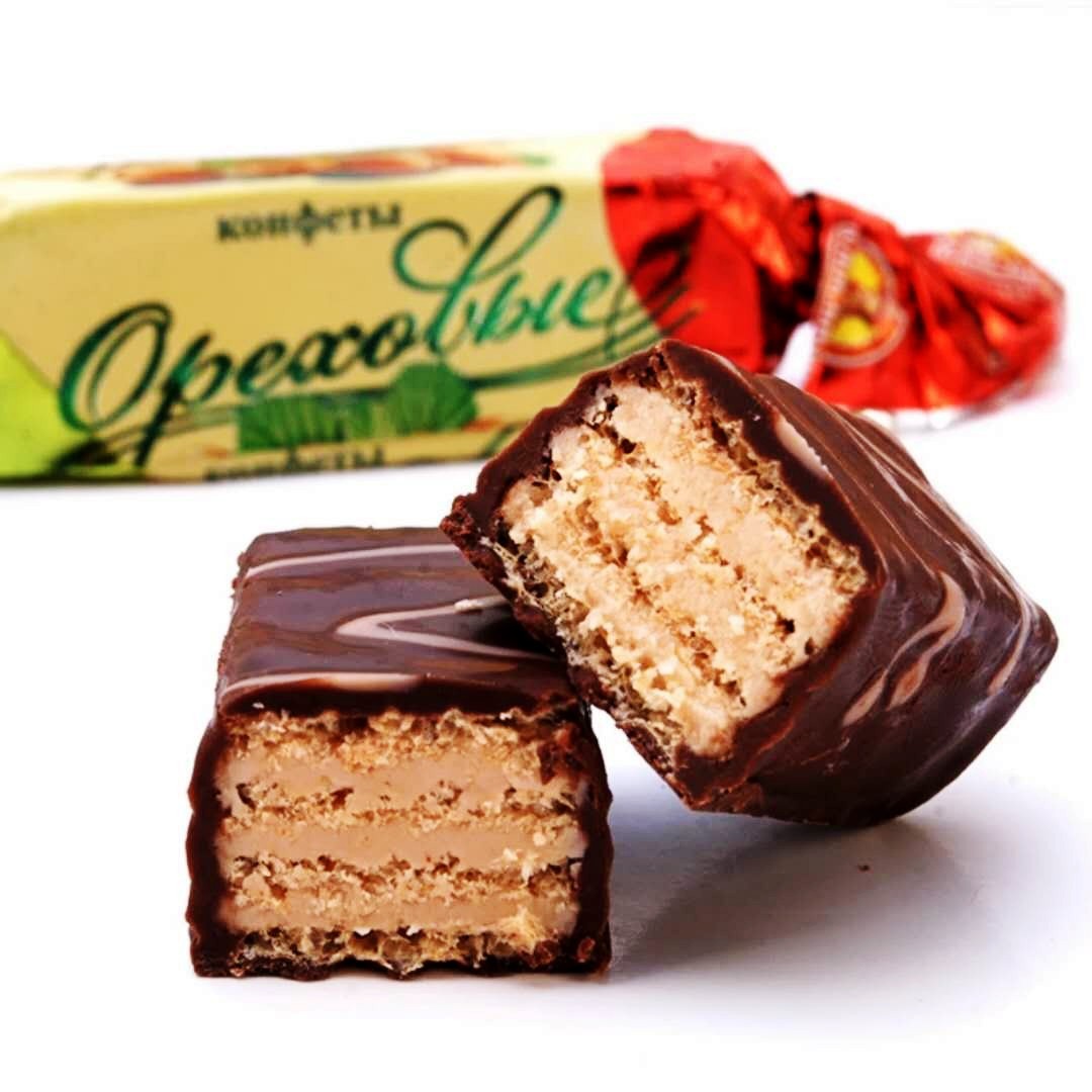 俄罗斯斯拉夫四颗榛子夹心巧克力威化糖果休闲零食500g下午茶年货