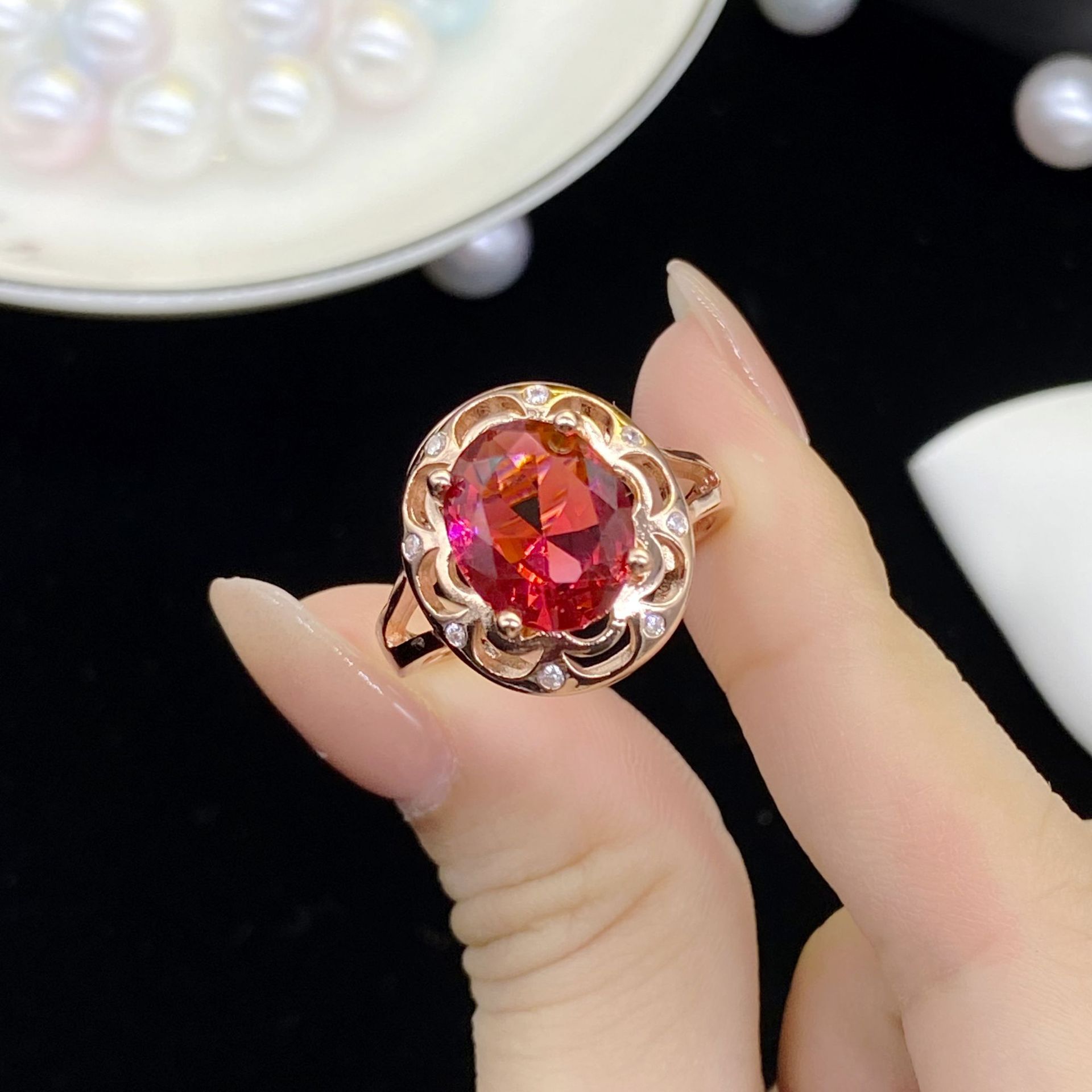 新品简约镂空椭圆形仿真红碧玺彩宝开口戒指女 气质时尚活口指环