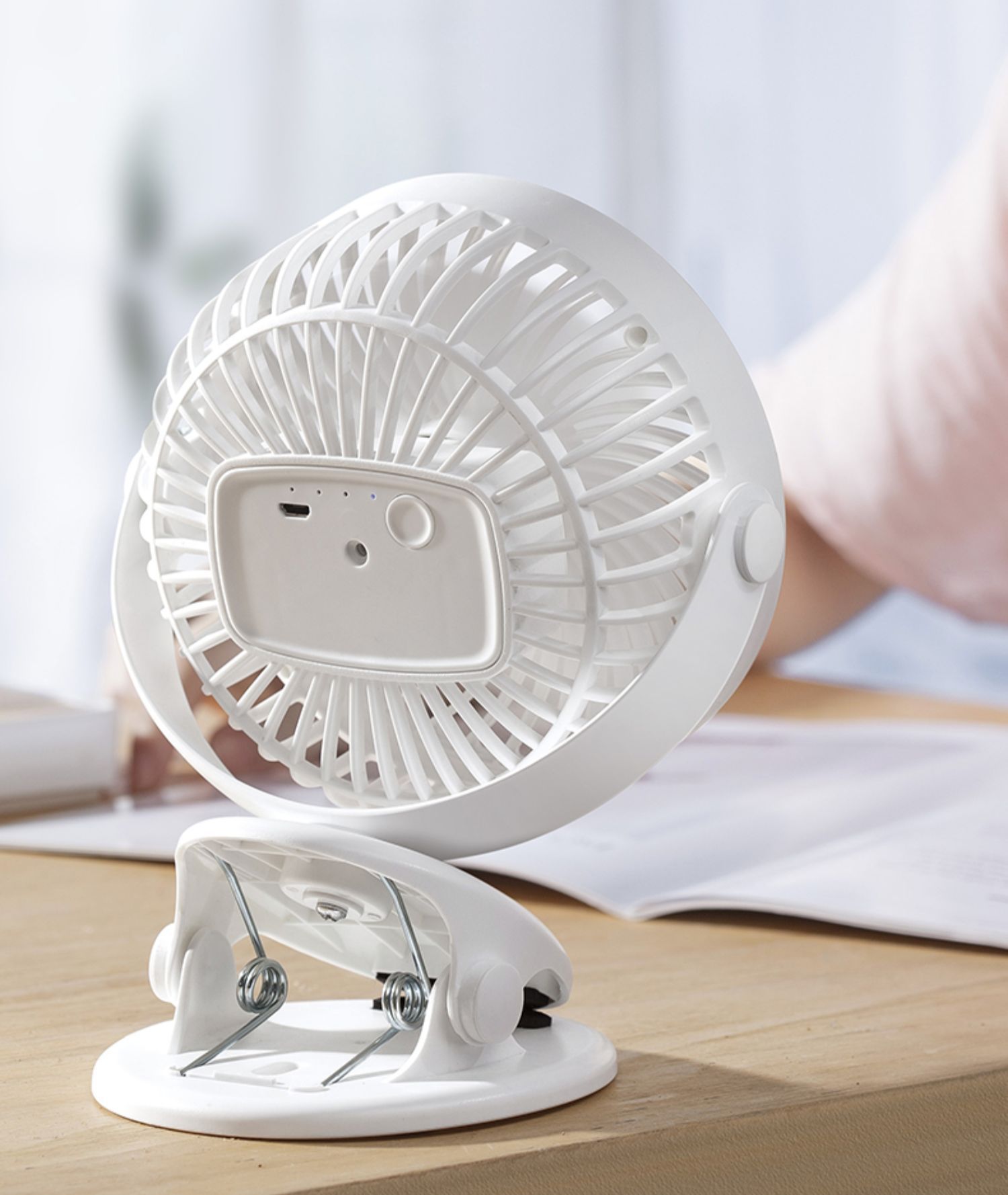 小风扇迷你床上便携静音学生宿舍夹扇办公室usb电风扇台式