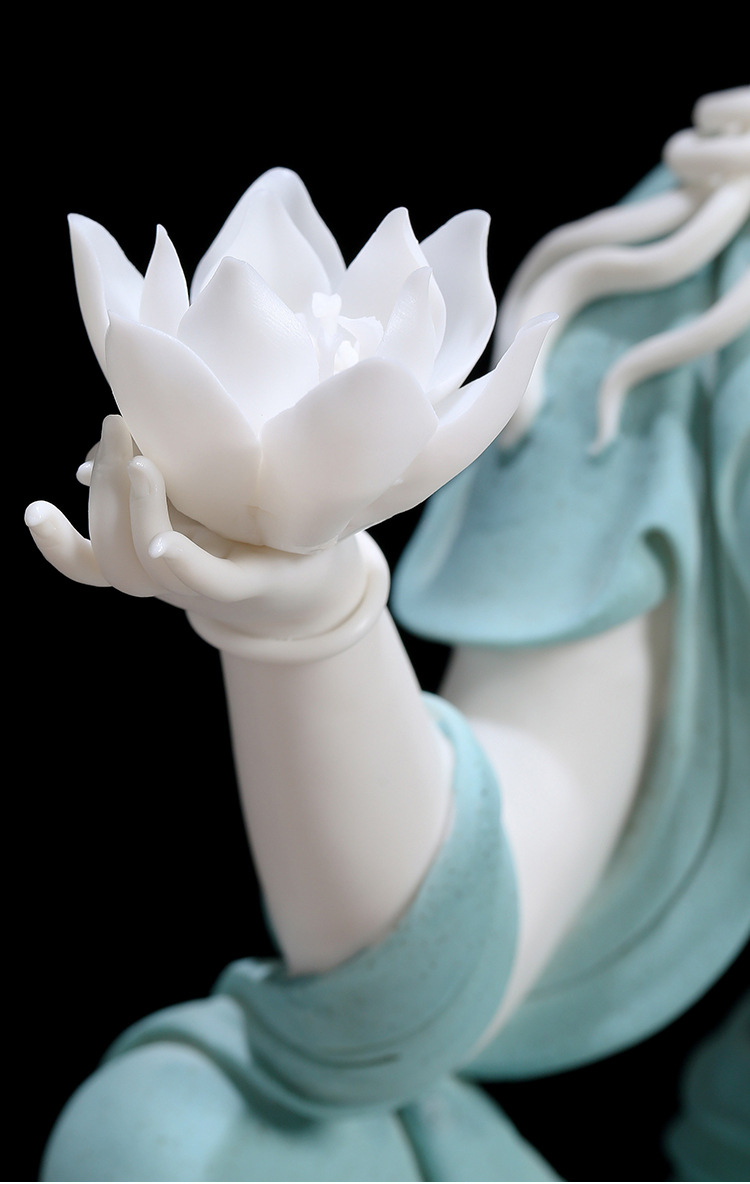 陶瓷莲花自在观音佛像摆件 禅意观世音菩萨像家居玄关供奉工艺品