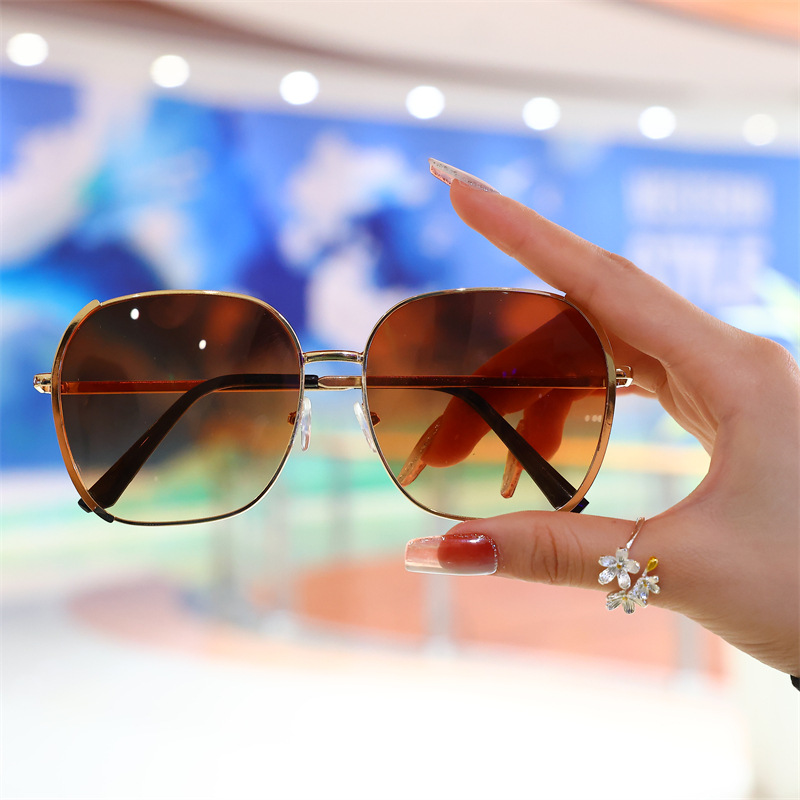 新款金属太阳镜时尚大框女士墨镜欧美流行热卖抖音网红眼镜11027