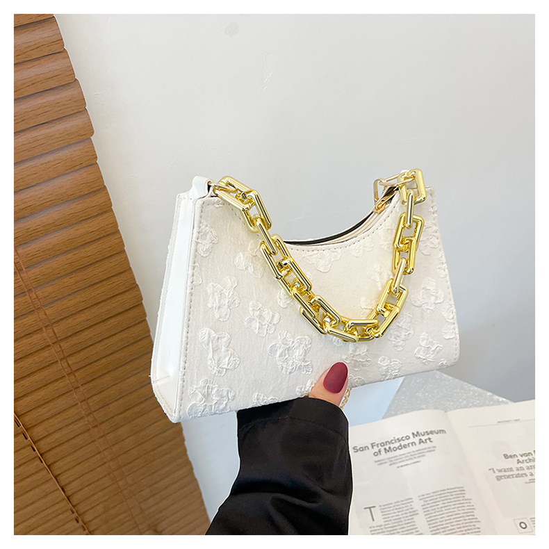 Spring New Simple Underarm Fashion Shoulder Bag 2022 Retro Textured Printed Fashion Chain Shoulder Small Square Bag