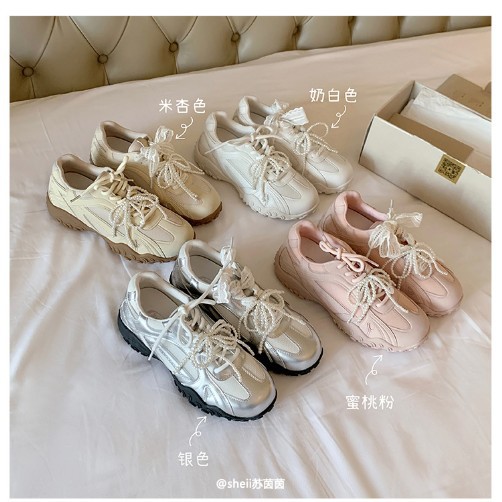 【苏茵茵同款】原创月牙底~蕾丝珍珠带内增高休闲阿甘鞋女德训鞋