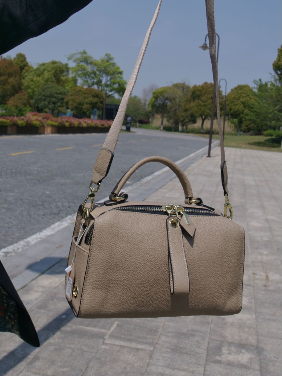Korean Super Hot Fashion Genuine Leather Casual Women's Bag High-Grade Shoulder Messenger Bag Boston Handbag First Layer Cowhide