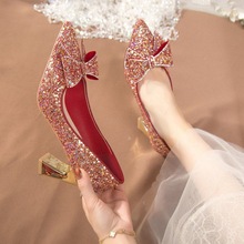 UNMUN红色婚鞋女婚纱秀禾两穿新娘鞋年新款法式水钻高跟鞋粗跟单
