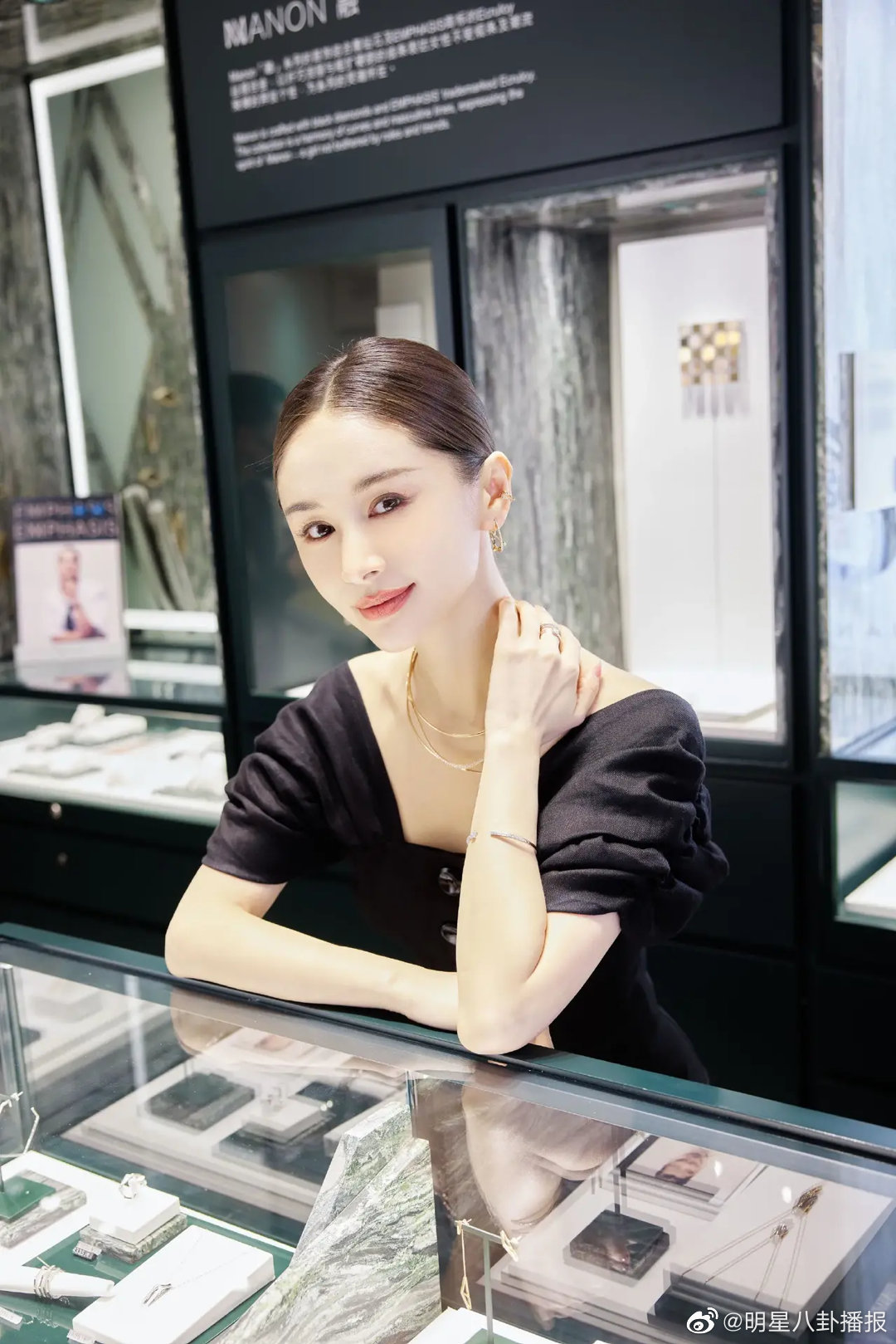 2021夏季新款 王子文同款休闲甜美黑色露肩衬衫搭配修身显瘦长裤