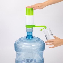 opp袋绿白款手压式桶装水压水器饮水抽水泵吸水器厂家直销
