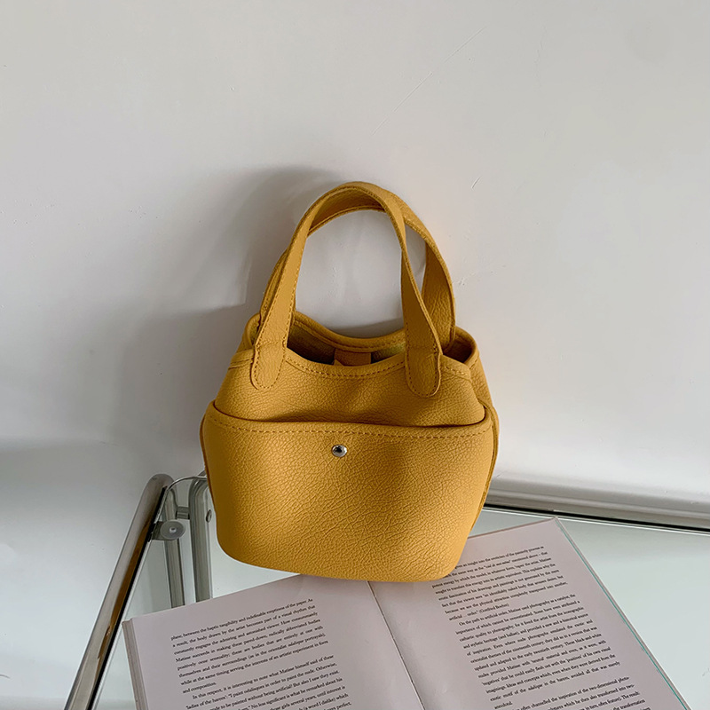 Korean Style Bags 2023 New Summer Fashion Vegetable Basket Handbag Simple Soft Leather Textured Shoulder Bucket Bag for Women