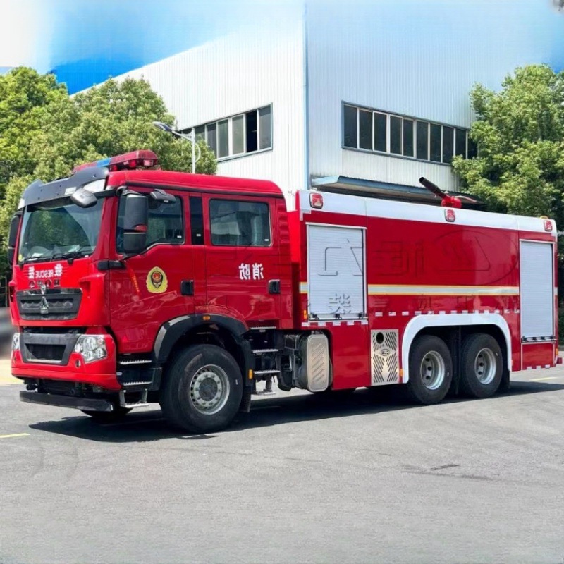 重汽豪沃消防车价格 应急灭火车 化工厂用车泡沫车 消防车现货
