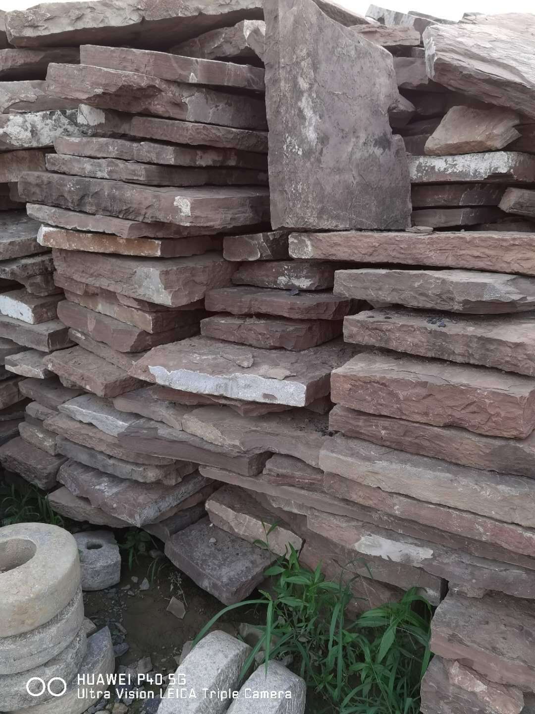 大量销售青石板红石板老青砖老青瓦老磨片流水摆件现货欢迎订购