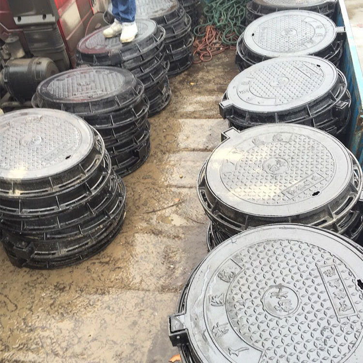 厂家福兴铸铁阴井盖 球墨铸铁圆形井盖 下水道排水污水井盖批发