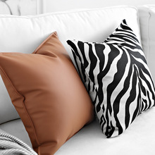 批发现代简约轻奢设计师款灰黑色沙发客厅搭配斑马纹棕色系抱枕靠
