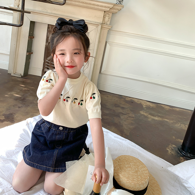 艾摩贝贝夏款上衣童装女童宝宝法式精致樱桃刺绣花针织短袖T恤