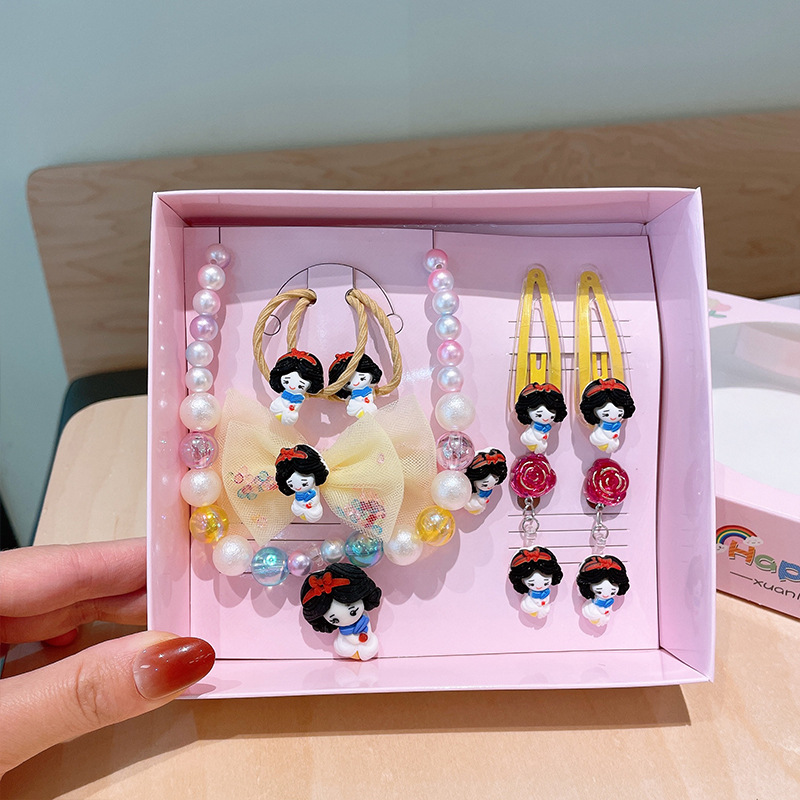 Children's Ornaments Gift Set Little Girl Hair Accessories Jewelry Birthday Gift Princess Necklace Earrings Portable Box Wholesale