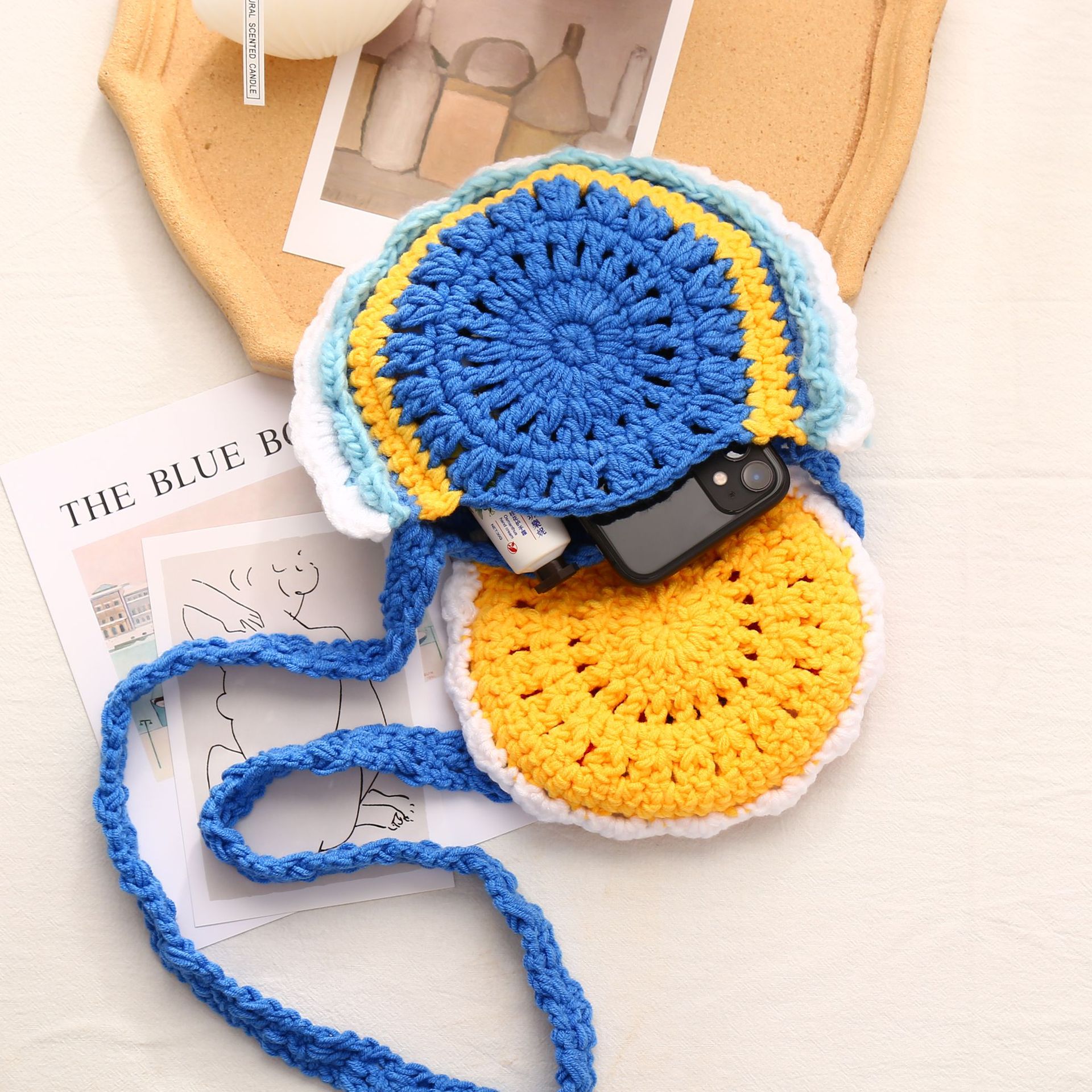 成品包蝴蝶结公主风手工编织包 女士斜挂翻盖包 编织拼色背包批发