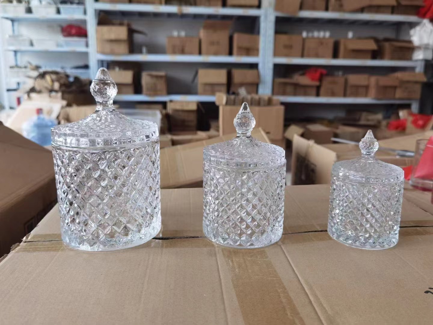 Factory in Stock Wholesale and Retail Roman Jar Glass Candy Box Glass Jar Glass with Lid Aromatherapy Candle Cup
