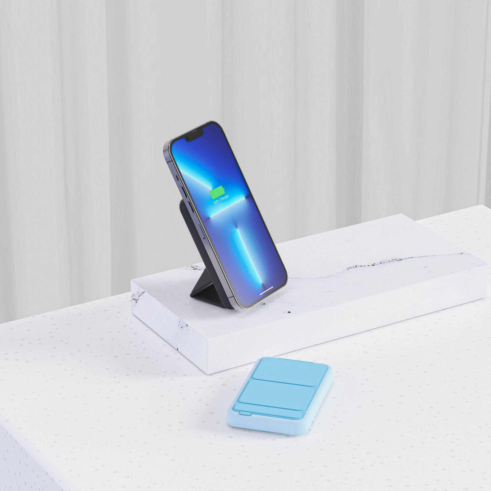 magsafe磁吸无线充电宝10000毫安pd20w双向快充 折叠支架移动电源