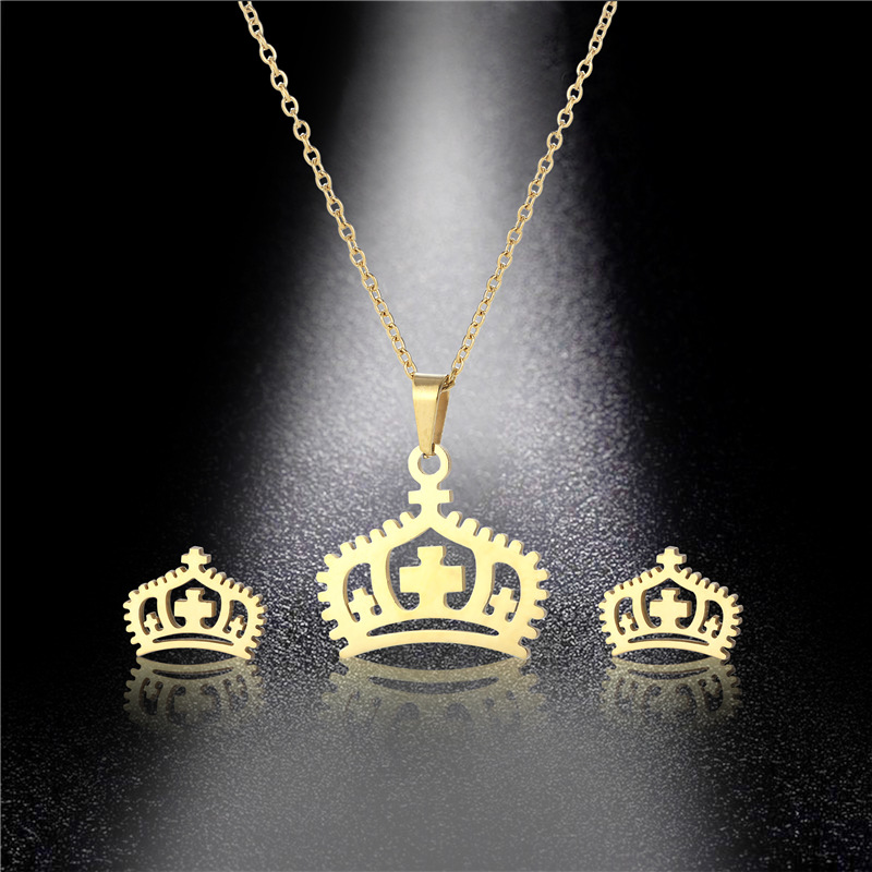 New Necklace Women's Net Red Titanium Steel Clavicle Chain Cold Style Simple Vacuum Electroplated Crown Necklace and Earring Suit