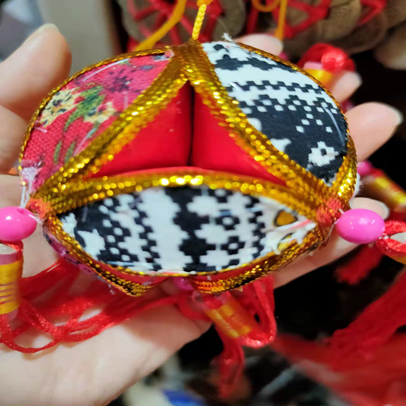 广西三月三壮族手编绣球 民间工艺品绣球 桂林旅游纪念品礼品批发