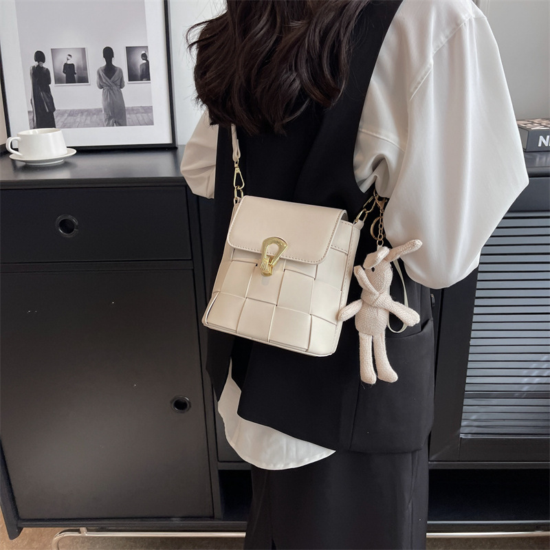 Box Bag Women's New High-Grade Messenger Bag Special-Interest Design One Shoulder Hand-Carrying Small Bag