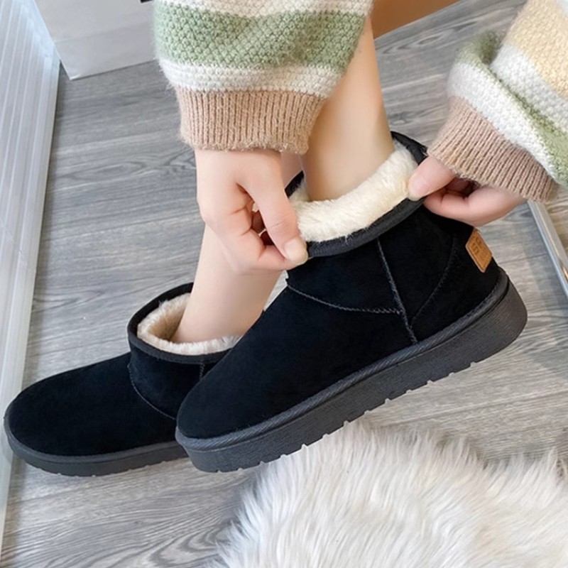 Snow Boots Women's Short 2023 New Winter Snow Cotton Boots Fleece-lined Thickened Bread Shoes Non-Slip Warm Female Boots