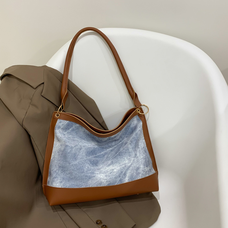 Big Bag Underarm Women's Bag 2022 Autumn New Contrast Color Large Capacity Totes Ins Fashion Casual Shoulder Bag