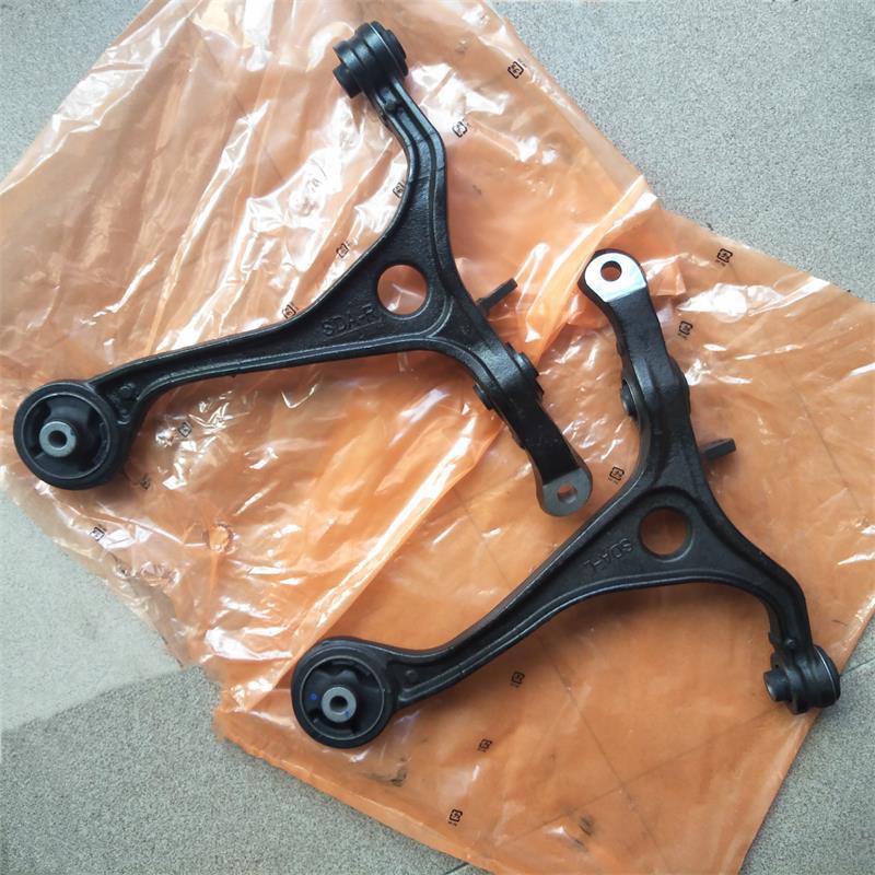 下悬挂下摆臂 适用于本田七代雅阁cm前下摆臂左右51350-sda-a03