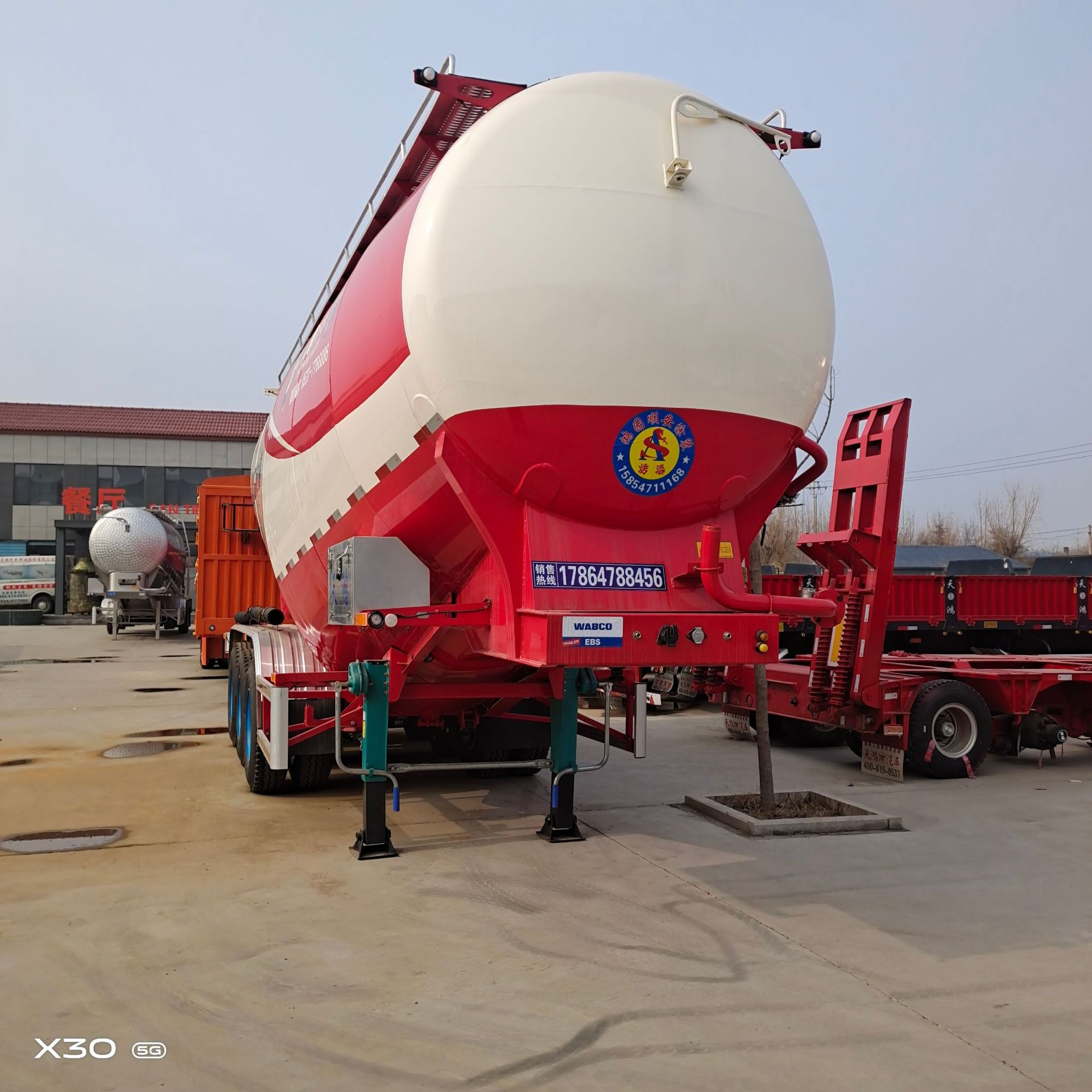 油田储灰罐散装水泥罐车下灰罐车 粉粒物料罐车 水泥散装罐车