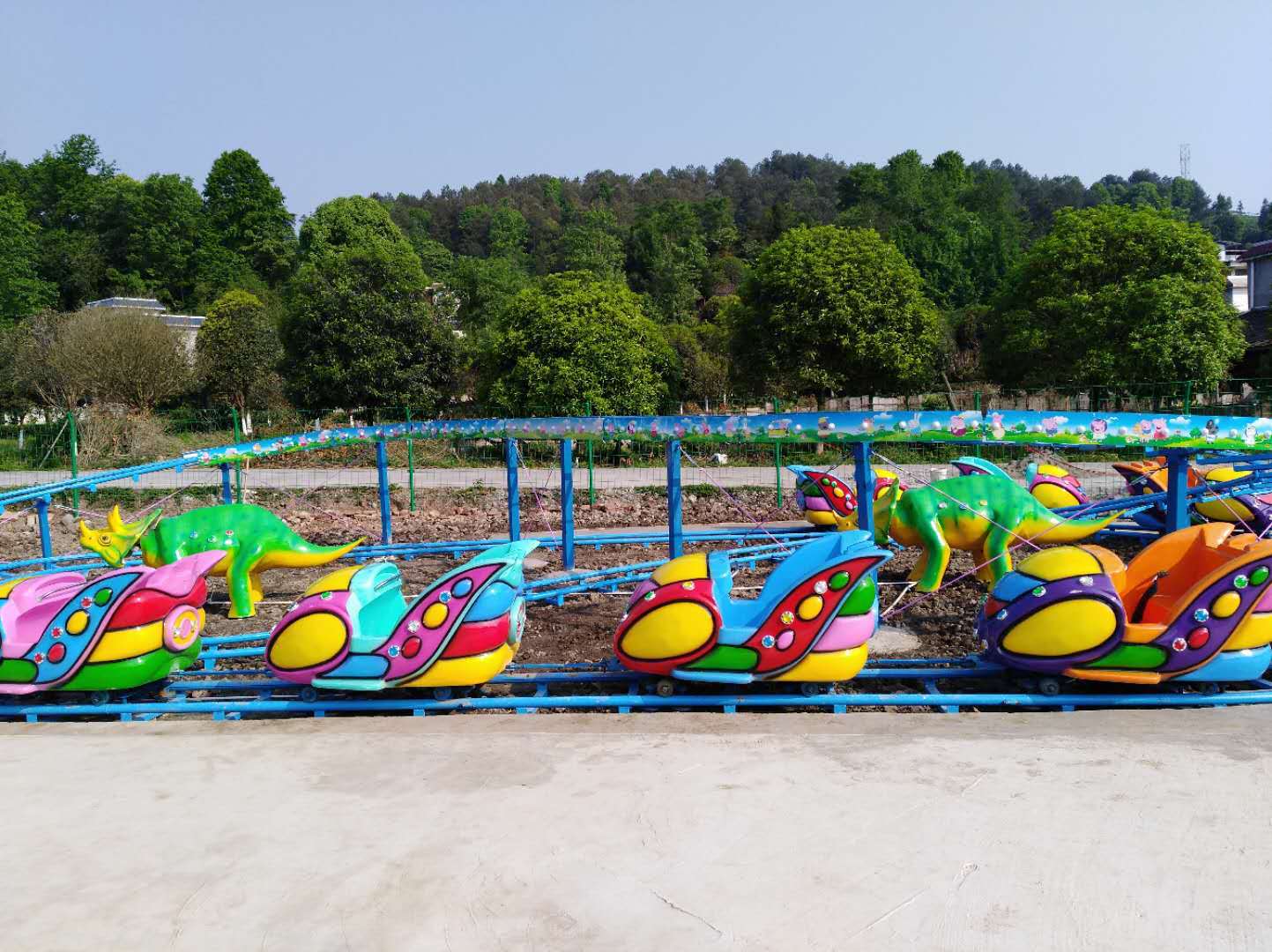 大型广场轨道小火车小型公园儿童游乐设备太空穿梭迷你过山车厂家