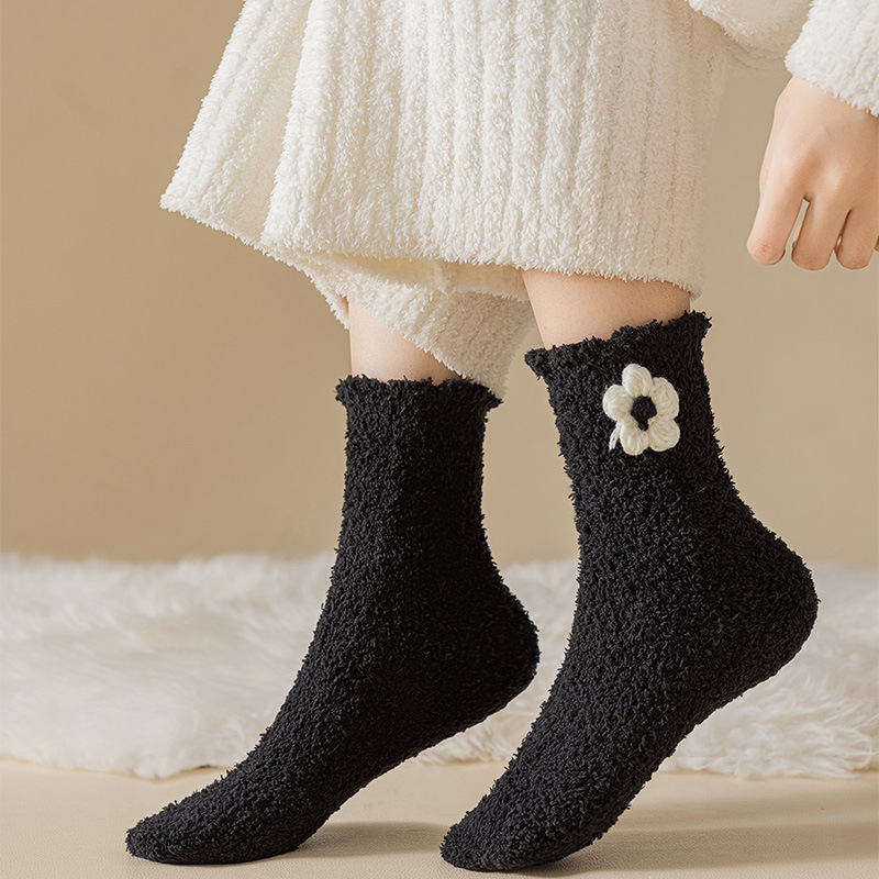 Autumn and Winter New Coral Fleece Cute Flowers Lint-Free Thickened Warm Women's Mid Tube Stockings Room Socks Towel Sleeping Socks