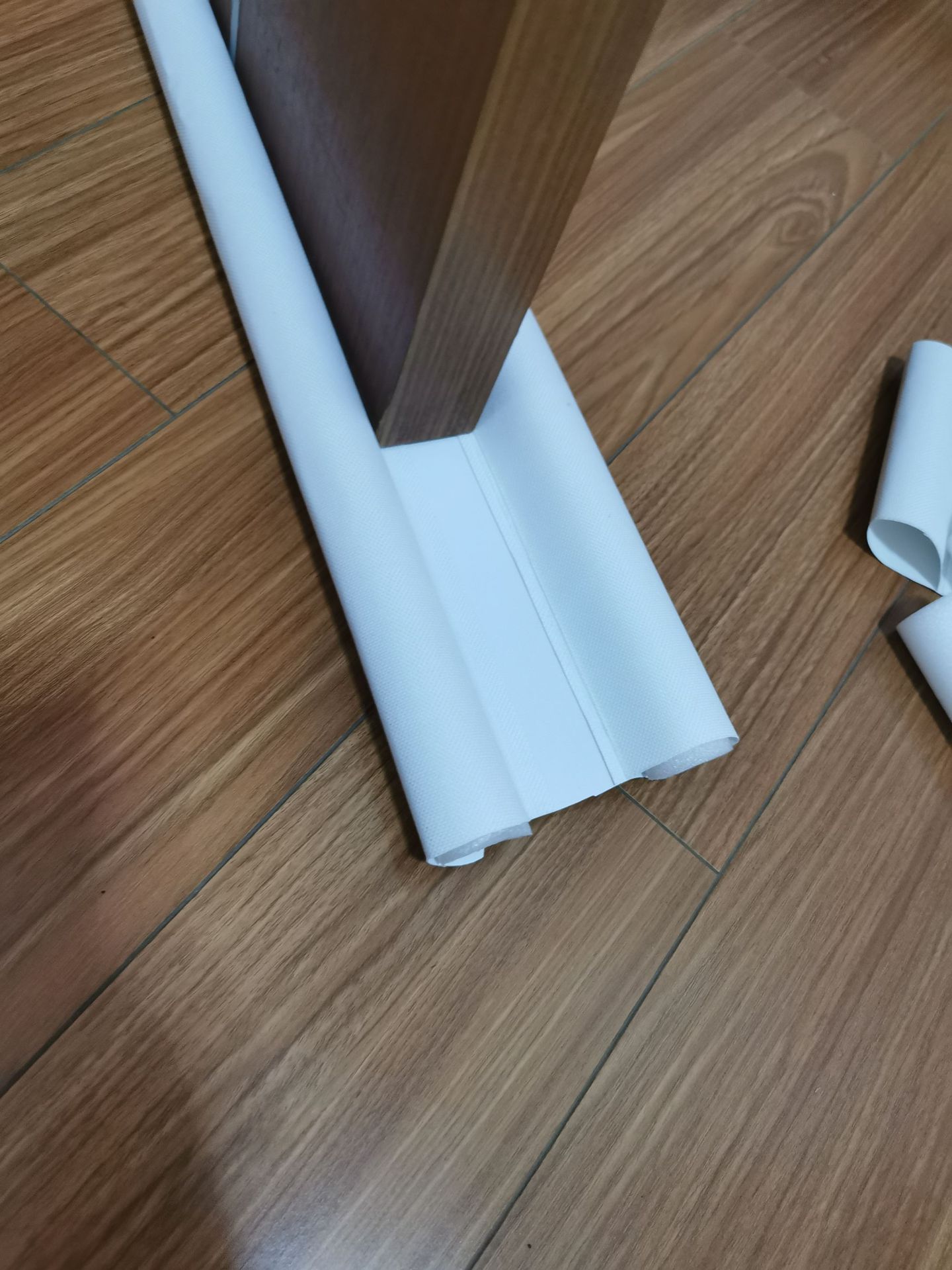 灰尘门挡 门口清洁条门缝挡门口清洁条堵缝神器门档填缝条100个装