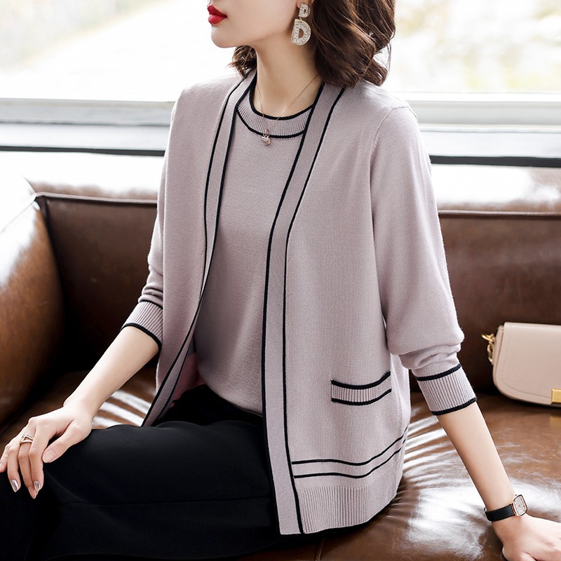 2023 New Mom Autumn Clothes Knitted Cardigan Coat 40-Year-Old 50 Middle-Aged and Elderly Women's Clothing Spring and Autumn Top Two-Piece Suit
