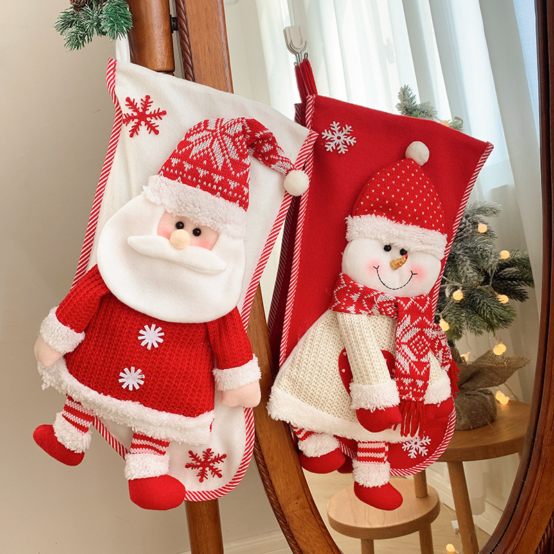 Cross-Border Wholesale Christmas Decorations Knitted Three-Dimensional Elderly Snowman Gift Bag Christmas Tree Decoration Candy Bag