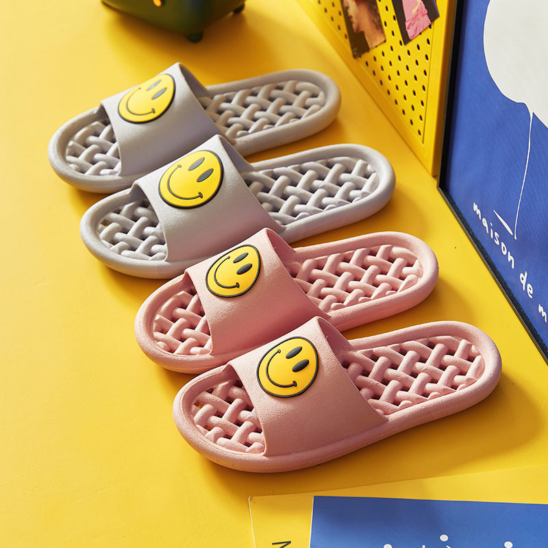 Korean Style Smiley Face Slippers Summer Korean Style Bathroom Slippers Hollow-out Slippers Bath Indoor Slippers Home Wholesale