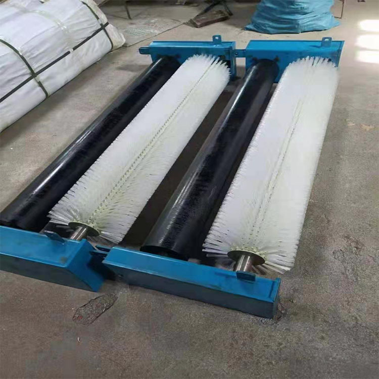 无动力滚刷清扫器无动被动螺旋扫煤器皮带输送机旋转毛刷清扫器