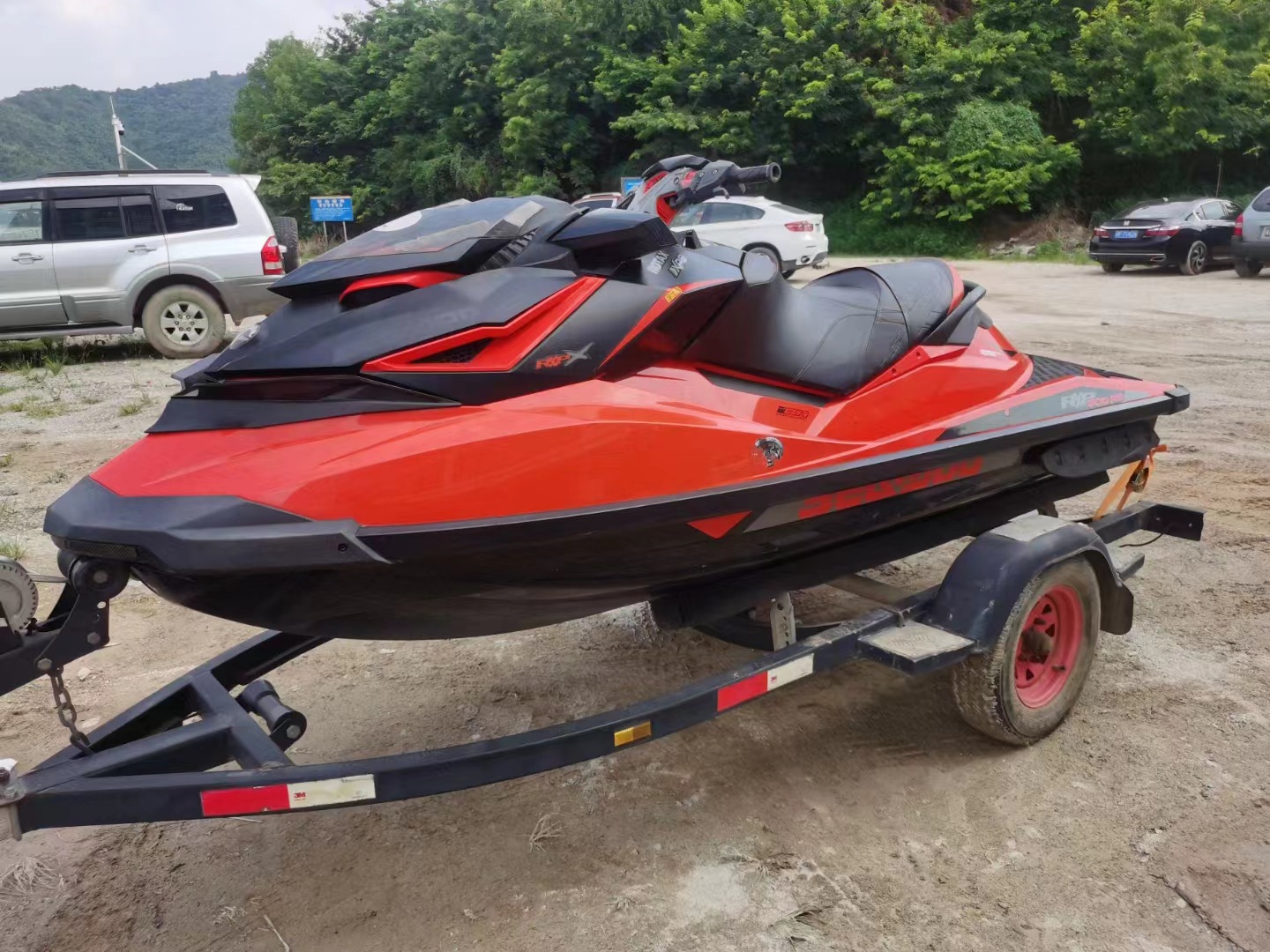 二手摩托艇 火花庞巴迪摩托艇 雅马哈摩托艇支持到店看艇咨询客服