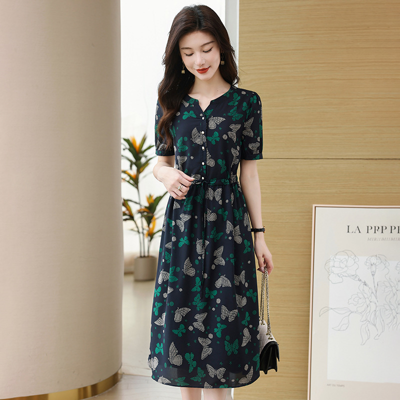 蝴蝶印花连衣裙女夏2024新款法式方领气质收腰显瘦短袖碎花裙子