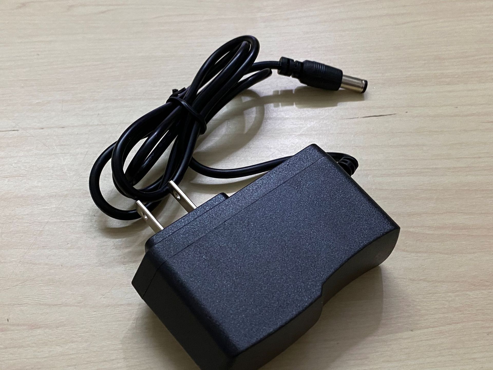 6v电源ac/dc adaptor电源适配器 6v变压器 6v 1a 稳压电源