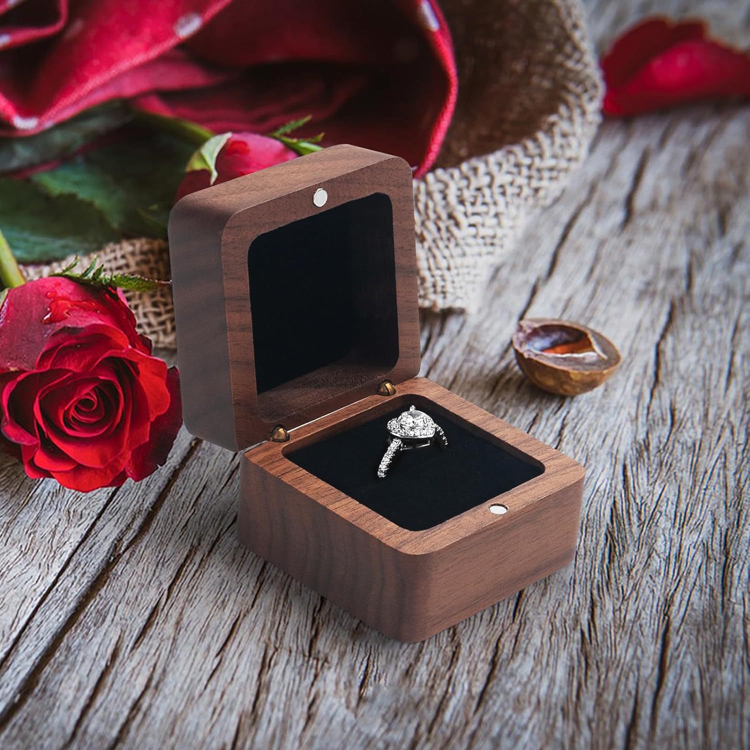 木制戒指耳钉饰品收纳盒订婚戒指盒轻奢风格婚戒盒情人节戒指礼盒