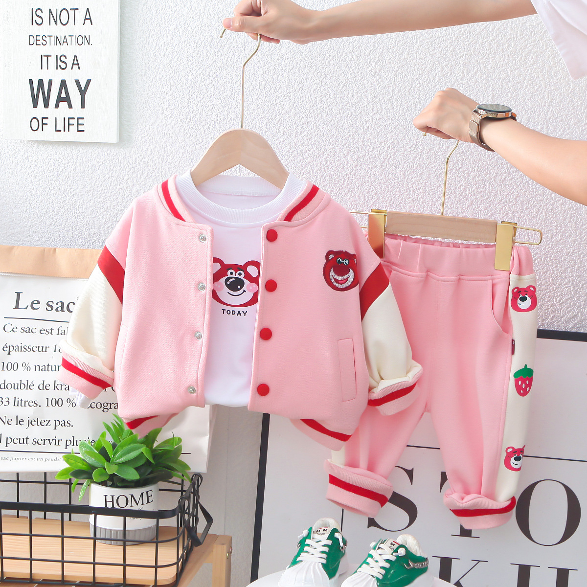 女童套装2023新款春秋儿童洋气网红三件套小童童装运动女宝宝秋装