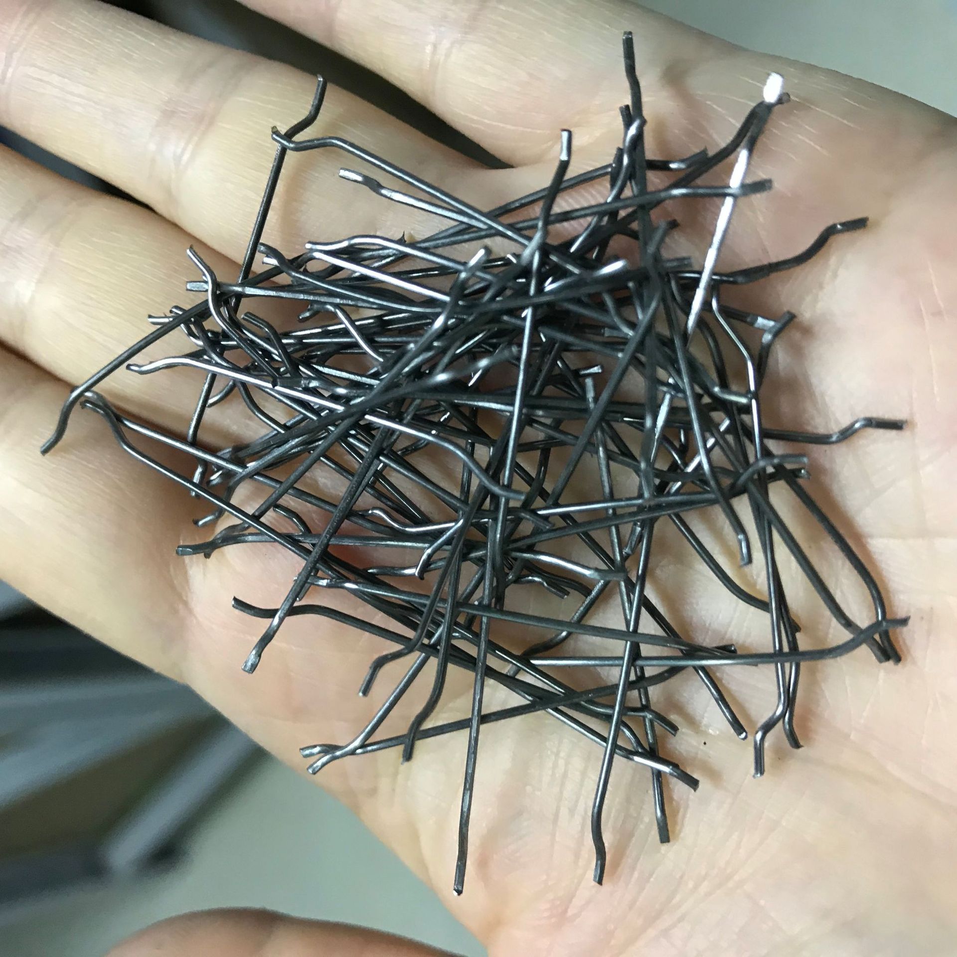 供应冷拉端勾型钢纤维 地坪钢纤维 混凝土钢纤维机场跑道用