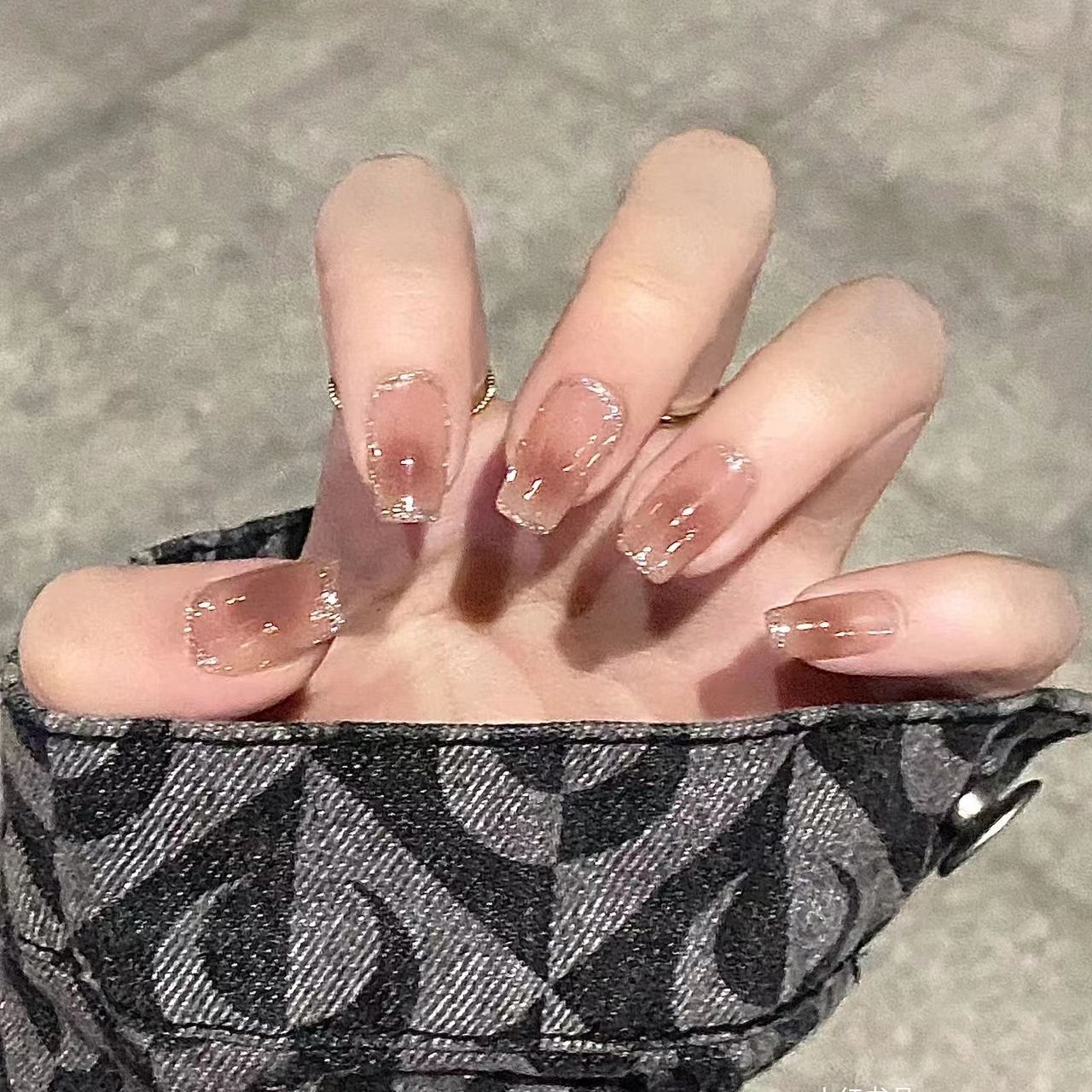 manicure wear nail short fake nail patch finished nail beauty four seasons caramel milk tea gradient coloring student short