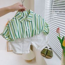2024夏季童装绿色竖条纹衫韩国儿童宽松翻领衬衫男童短袖开衫薄