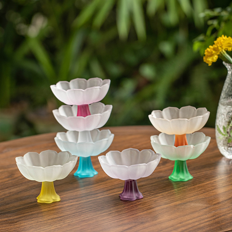 琉璃七彩高足杯高脚玻璃茶杯米酒烧酒杯轻奢高颜值闻香品茗主人杯