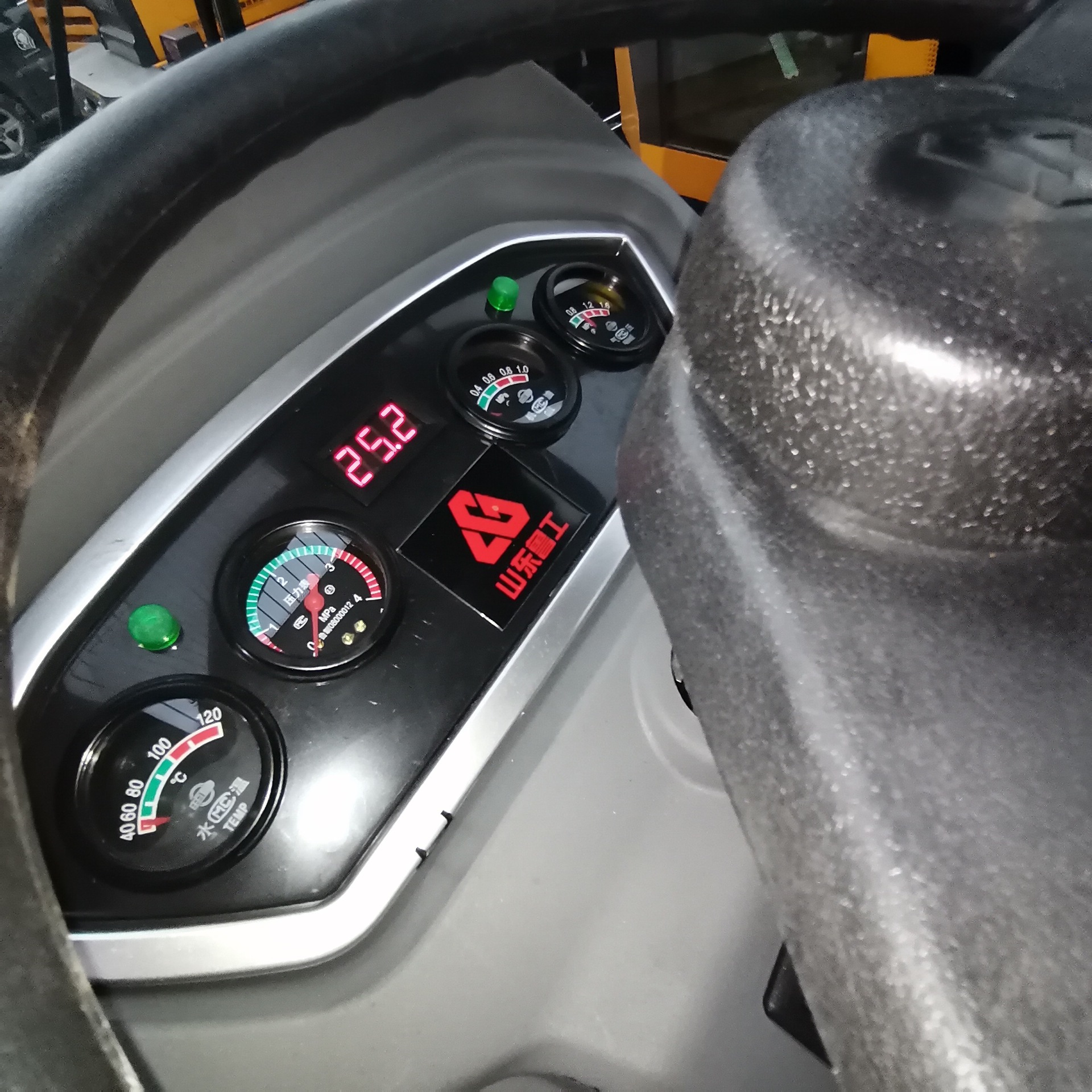 鲁工t930型液压装载机鲁工铲车批发工程铲车